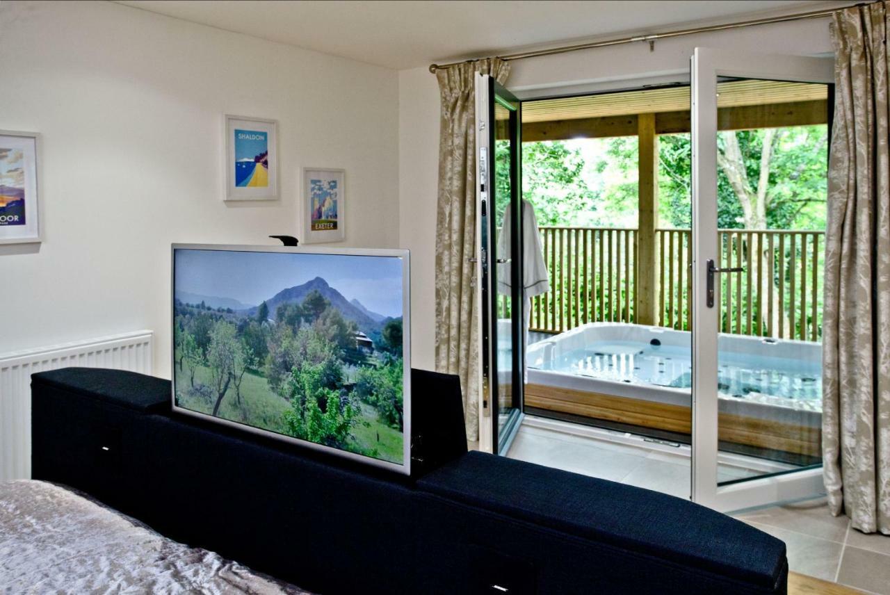 Cedar Lodge, South View Lodges, エクセター エクステリア 写真